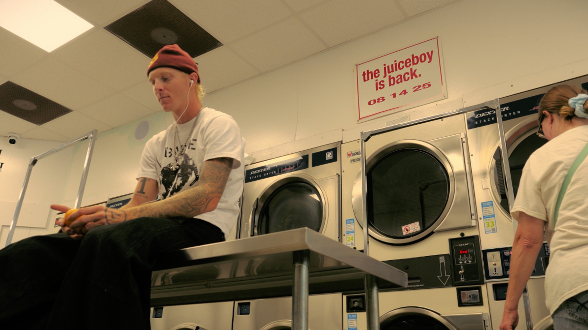 LAUNDROMAT